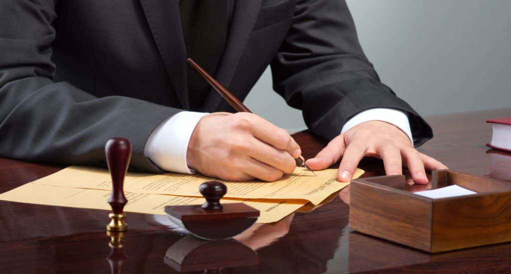 Основные характеристики юристов и адвокатов